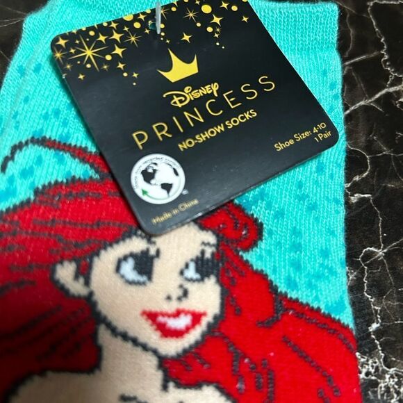 Disney Princess Adult Low Cut Socks /Womens Size 4-10. New - Picture 2 of 3